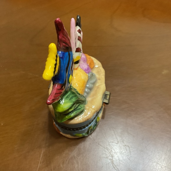 Porcelain Fish/Ocean Trinket, Pill, Jewelry Box. Still Has Original Tag. - Picture 5 of 9